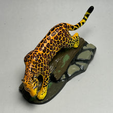 Cargar imagen en el visor de la galería, Jaguar - Trading Figure - Feline Animals

