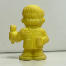 Cargar imagen en el visor de la galería, Kinnikuman - Nakano-san - Eraser Mini Figure - Yellow ver. (129)
