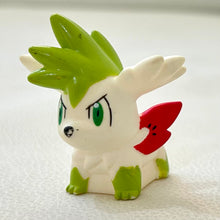 Cargar imagen en el visor de la galería, Gekijouban Pocket Monsters Diamond &amp; Pearl Giratina to Sora no Hanataba Shaymin - Shaymin - Pokémon Kids D&amp;P 8 - Sky Form
