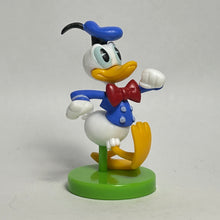 Cargar imagen en el visor de la galería, Disney - Donald Duck - Trading Figure - Choco Egg (36)
