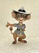 Load image into Gallery viewer, The Rescuers - Jake - Disney Choco Party Part 1 - Trading Figure (019)
