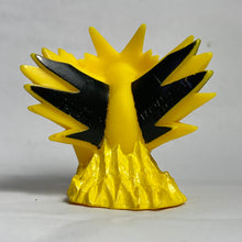 Cargar imagen en el visor de la galería, Pokémon - Thunder / Zapdos - Finger Puppet (BW4)
