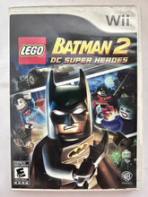 Cargar imagen en el visor de la galería, LEGO Batman 2: DC Super Heroes - Nintendo Wii / Wii U - NTSC - Box &amp; Manual (RVL-S7AE-USA)
