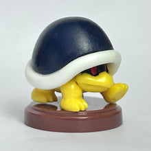 Load image into Gallery viewer, Super Mario Brothers - Met / Buzzy Beetle - Trading Figure - Choco Egg
