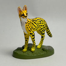 Cargar imagen en el visor de la galería, Serval cat - Trading Figure - Feline Animals
