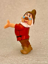 Cargar imagen en el visor de la galería, Snow White and the Seven Dwarfs - Doc - Disney Choco Party Part 1 - Trading Figure (010)
