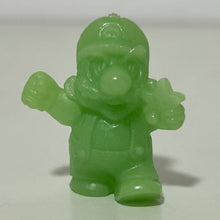 Cargar imagen en el visor de la galería, Super Mario Bros. - Super Mario with Power Star - Eraser / Keshigomu - Green ver.
