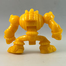 Cargar imagen en el visor de la galería, Mega Man X3 - Blizzard Buffalo - Eraser Figure - Yellow
