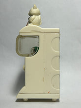 Cargar imagen en el visor de la galería, Dragon Ball Z - Karin - Gashapon Toy
