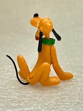Cargar imagen en el visor de la galería, Disney Chacacters - Pluto - Disney Choco Party Part 1 - Trading Figure (002)
