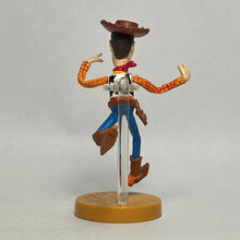 Cargar imagen en el visor de la galería, Toy Story 2 - Woody - Trading Figure - Choco Egg (1)
