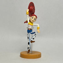 Cargar imagen en el visor de la galería, Toy Story 2 - Jessie - Trading Figure - Choco Egg (2)
