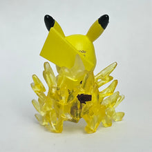 Cargar imagen en el visor de la galería, Pokémon XY - Pikachu - Mini Figure

