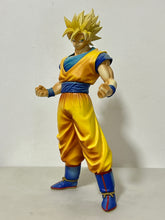 Load image into Gallery viewer, Dragon Ball Z - Son Goku SSJ - Master Stars Piece - -Coloring Tenkaichi Budoukai Ver.
