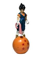 Cargar imagen en el visor de la galería, Dragon Ball Z - Vegito - Pencil Cap with Figure
