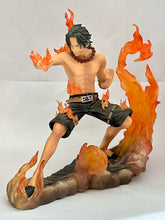 Cargar imagen en el visor de la galería, One Piece - Portgas D. Ace - DXF Figure - Brotherhood II
