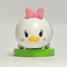 Cargar imagen en el visor de la galería, Disney Tsum Tsum - Daisy Duck - Trading Figure - Choco Egg (60)
