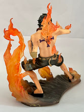 Cargar imagen en el visor de la galería, One Piece - Portgas D. Ace - DXF Figure - Brotherhood II

