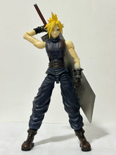 Load image into Gallery viewer, Final Fantasy VII - Cloud Strife - Action Figure - Play Arts
