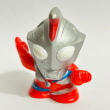 Cargar imagen en el visor de la galería, Ultraman Cosmos - Finger Puppet - SD Figure - Corona Mode
