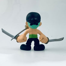 Cargar imagen en el visor de la galería, One Piece - Roronoa Zoro - OP World 2 - Trading Mini Figure
