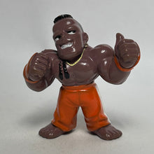 Cargar imagen en el visor de la galería, Street Fighter - Dee Jay - Figure Mascot Keychain
