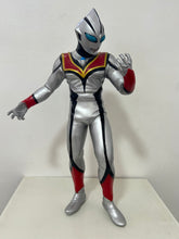 Cargar imagen en el visor de la galería, Ultraman Tiga - Evil Tiga - Big Size Soft Vinyl Figure
