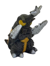 Cargar imagen en el visor de la galería, Gojira - Megalon - Godzilla All-Out Attack - Trading Figure

