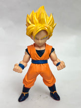 Cargar imagen en el visor de la galería, Dragon Ball Z - Son Goku SSJ - Trading Figure (TB)
