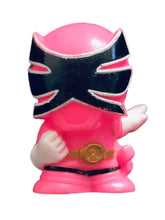 Load image into Gallery viewer, Samurai Sentai Shinkenger - Shinken Pink - Finger Puppet Doll - Chibikore Bag
