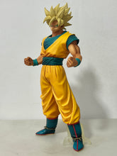 Load image into Gallery viewer, Dragon Ball Z - Son Goku SSJ - Master Stars Piece

