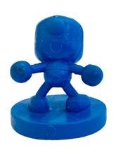 Cargar imagen en el visor de la galería, Bomberman - Keshigomu / Eraser - Mini Figure - Blue ver.
