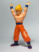 Cargar imagen en el visor de la galería, Dragon Ball Z - Son Goku SSJ - Trading Figure - Genkidama
