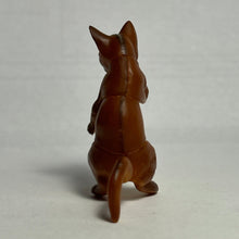 Load image into Gallery viewer, Abyssinian cat - Trading Figure - Miniature - 81 P38A - Cuchiwaii
