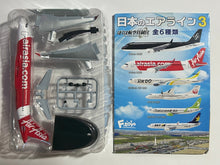 Cargar imagen en el visor de la galería, "Air Asia" Airbus A320 - Model Kit - 1/300 Scale - Cuchiwaii
