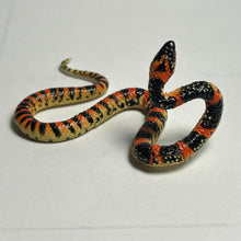 Cargar imagen en el visor de la galería, Akamata snake - Trading Figure - Miniature - 165 - Cuchiwaii
