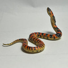 Cargar imagen en el visor de la galería, Akamata snake - Trading Figure - Miniature - 165 - Cuchiwaii
