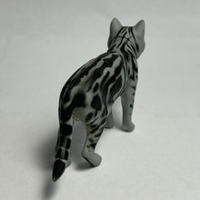 Load image into Gallery viewer, American Shorthair - Trading Figure - Miniature - 006 - Cuchiwaii
