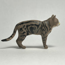 Load image into Gallery viewer, American Shorthair - Trading Figure - Miniature - 007 - Cuchiwaii
