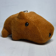 Cargar imagen en el visor de la galería, Animal Keychain - Capybara - Keychain Mascot M - Brown - Cuchiwaii
