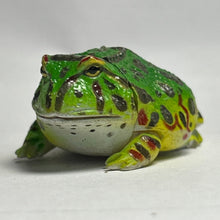 Load image into Gallery viewer, Bell's Horned Frog - Trading Figure - Miniature - 039 P20-A - Cuchiwaii
