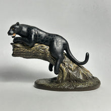 Load image into Gallery viewer, Black leopard - Trading Figure - Feline Animals - Cuchiwaii
