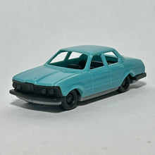 Load image into Gallery viewer, BMW 730 - Miniature Car - HO Scale - Blue - Cuchiwaii
