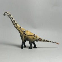 Cargar imagen en el visor de la galería, Brachiosaurus - Trading Figure - Miniature (027) - Cuchiwaii
