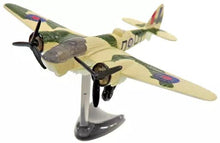 Cargar imagen en el visor de la galería, Bristol Blenheim Mk.IV - Trading Figure - Miniature (103) - Cuchiwaii
