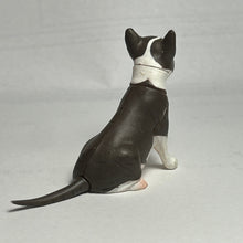 Cargar imagen en el visor de la galería, Bull Terrier - Trading Figure - Miniature - 057 P28-B - Cuchiwaii
