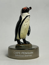 Cargar imagen en el visor de la galería, Cape Penguin - Trading Figure - Miniature - Cuchiwaii
