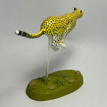 Load image into Gallery viewer, Cheetah - Trading Figure - Feline Animals - Cuchiwaii
