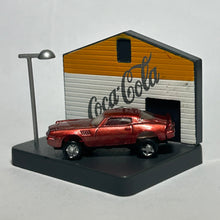 Load image into Gallery viewer, Chevrolet Camaro 1977 - Mini Diorama - Cuchiwaii
