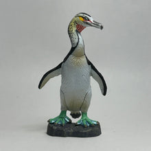 Load image into Gallery viewer, Copepteryx - Trading Figure - Miniature (072) - Cuchiwaii
